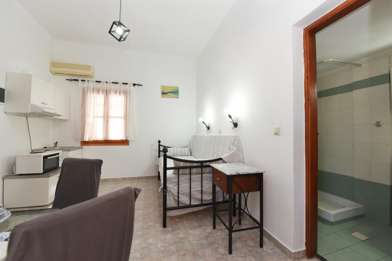 Klotho Apartment Posidhonia  Ngoại thất bức ảnh